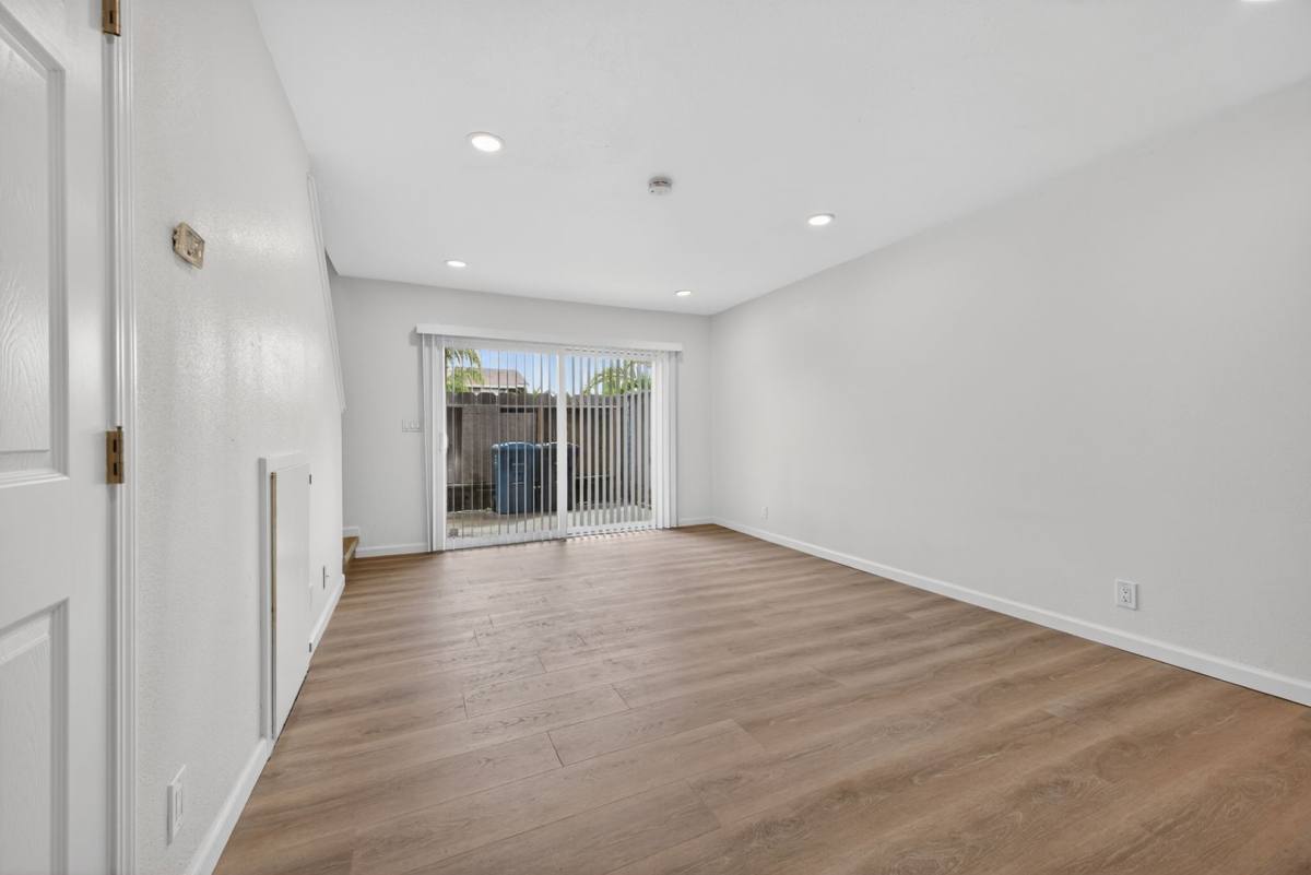 Townhouse for rent at 1116 Cortez St, Salinas, CA 93905