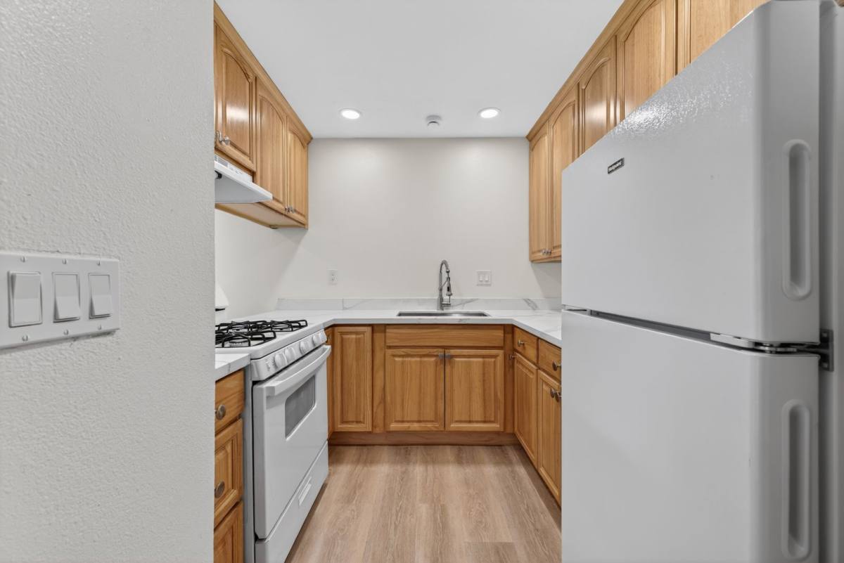 Townhouse for rent at 1116 Cortez St, Salinas, CA 93905