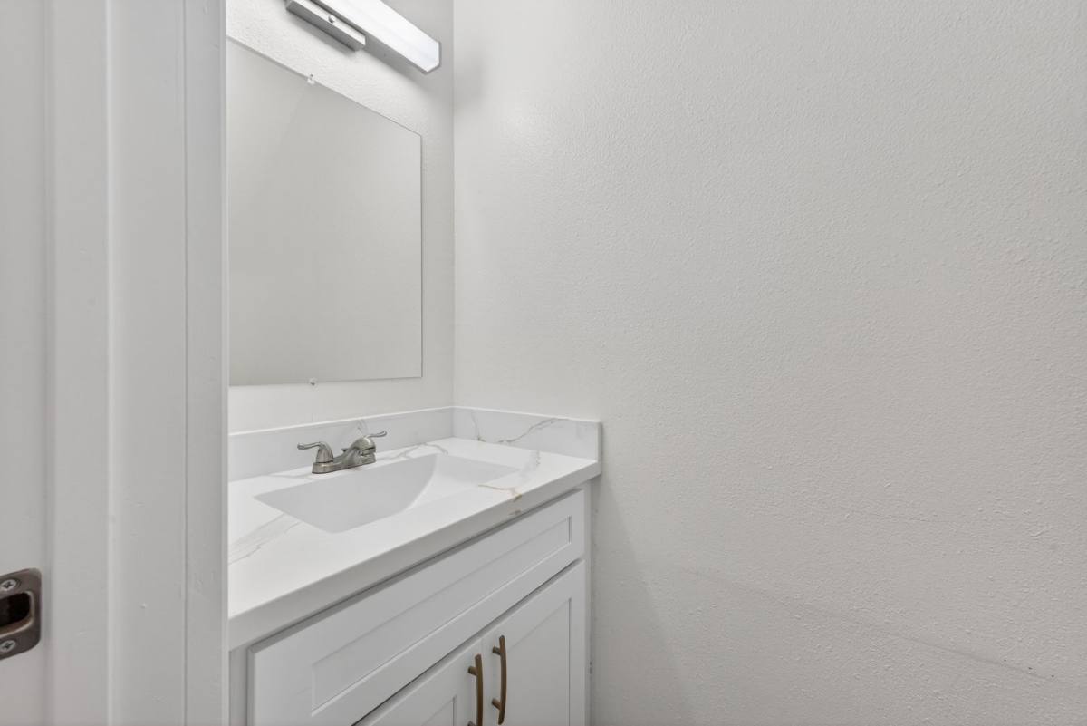 Townhouse for rent at 1116 Cortez St, Salinas, CA 93905