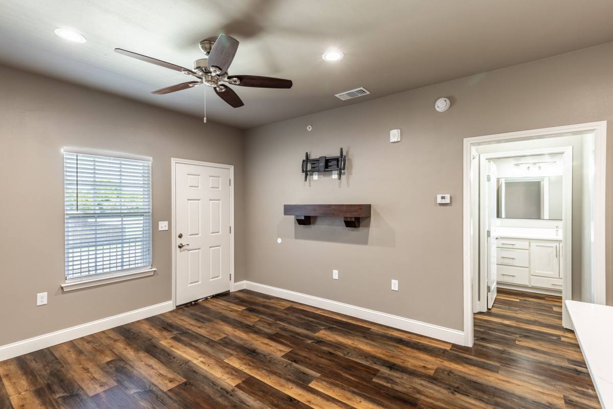 Apartment for rent at 2409 Bois D Arcade, Commerce, TX 75428