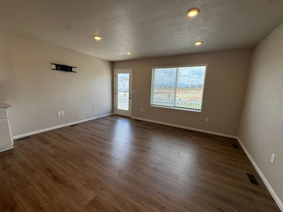House for rent at 6087 Notch Top Way, Colorado Springs, CO 80927