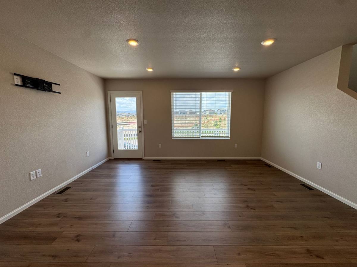 House for rent at 6087 Notch Top Way, Colorado Springs, CO 80927