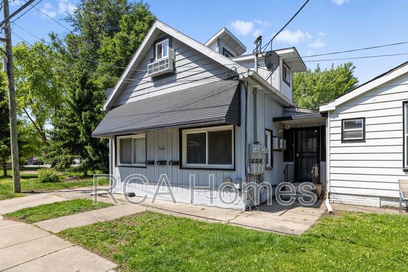 Apartment for rent at 906 Laurel St #2, Indianapolis, IN 46203