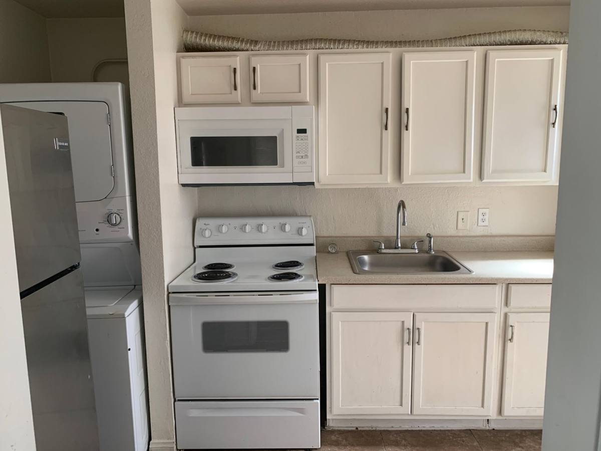 House for rent at 624 N 11th St, Las Vegas, NV 89101