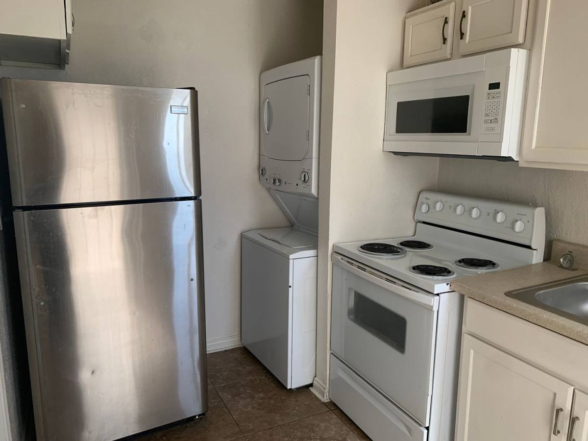 House for rent at 624 N 11th St, Las Vegas, NV 89101