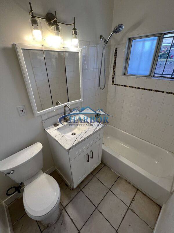 House for rent at 10019 Felton Ave, Inglewood, CA 90304