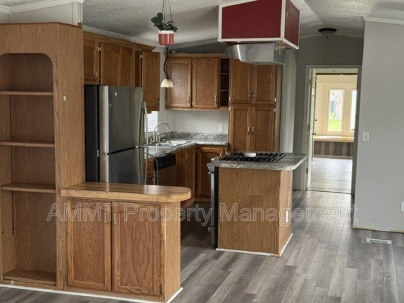 House for rent at 1735 Blackhawk Dr, Marion, IA 52302