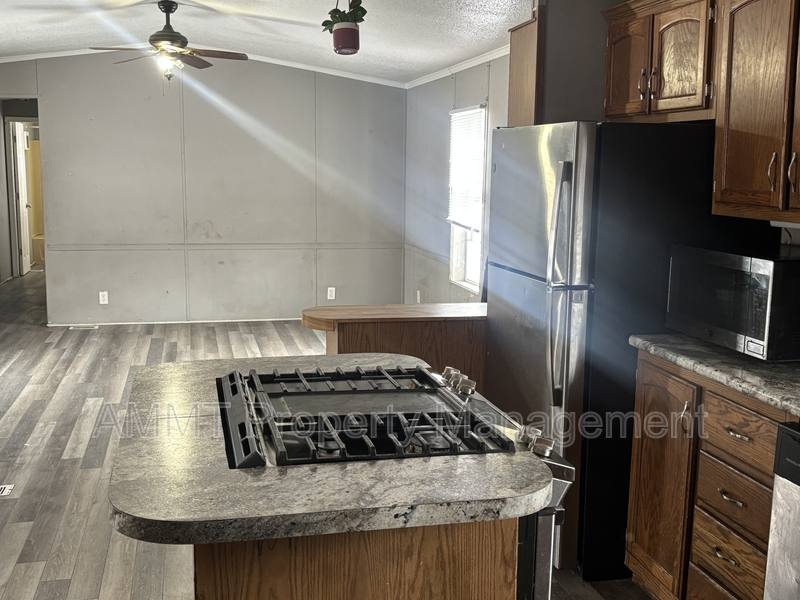 House for rent at 1735 Blackhawk Dr, Marion, IA 52302