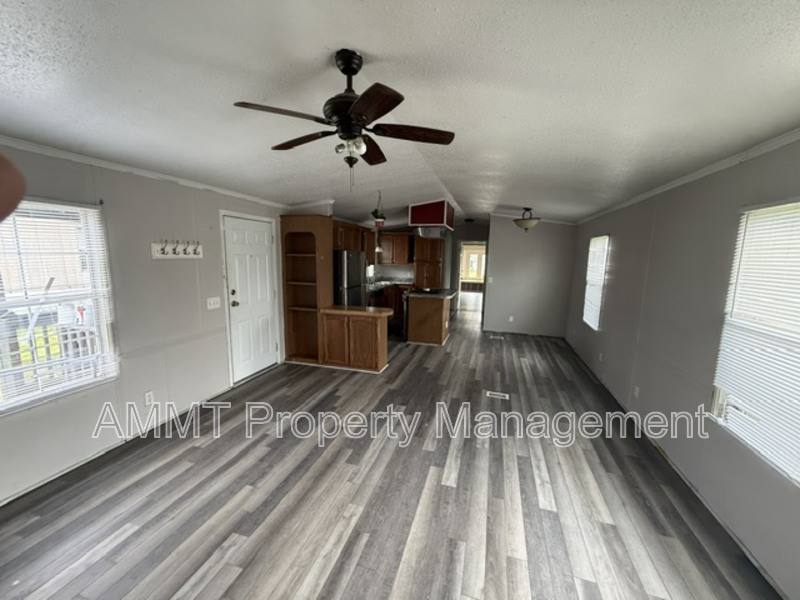 House for rent at 1735 Blackhawk Dr, Marion, IA 52302