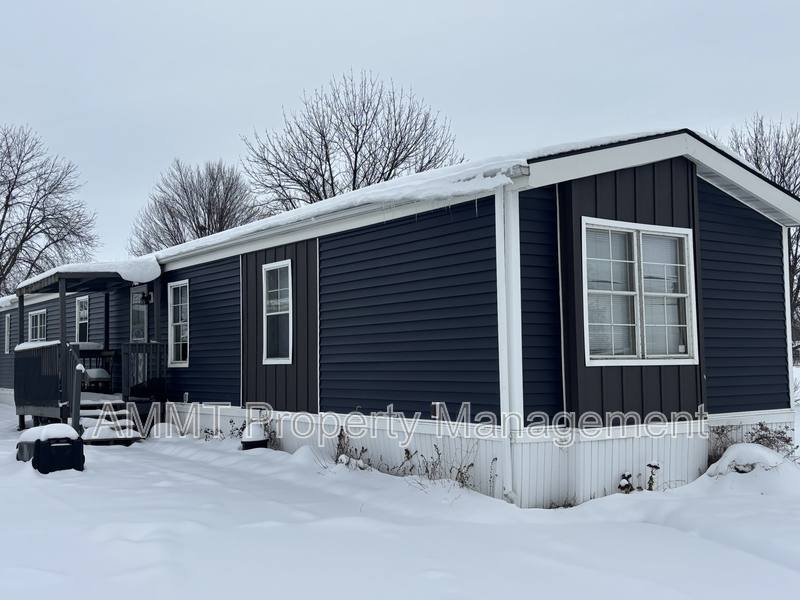 House for rent at 1735 Blackhawk Dr, Marion, IA 52302