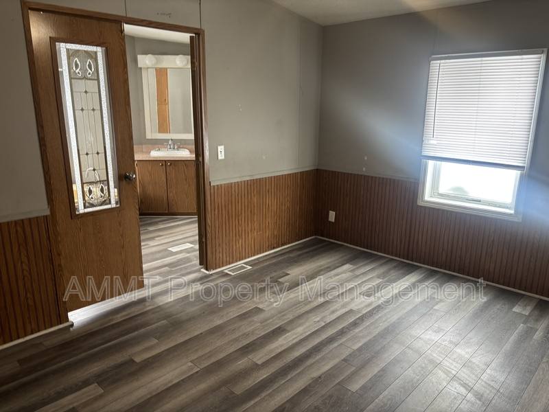 House for rent at 1735 Blackhawk Dr, Marion, IA 52302