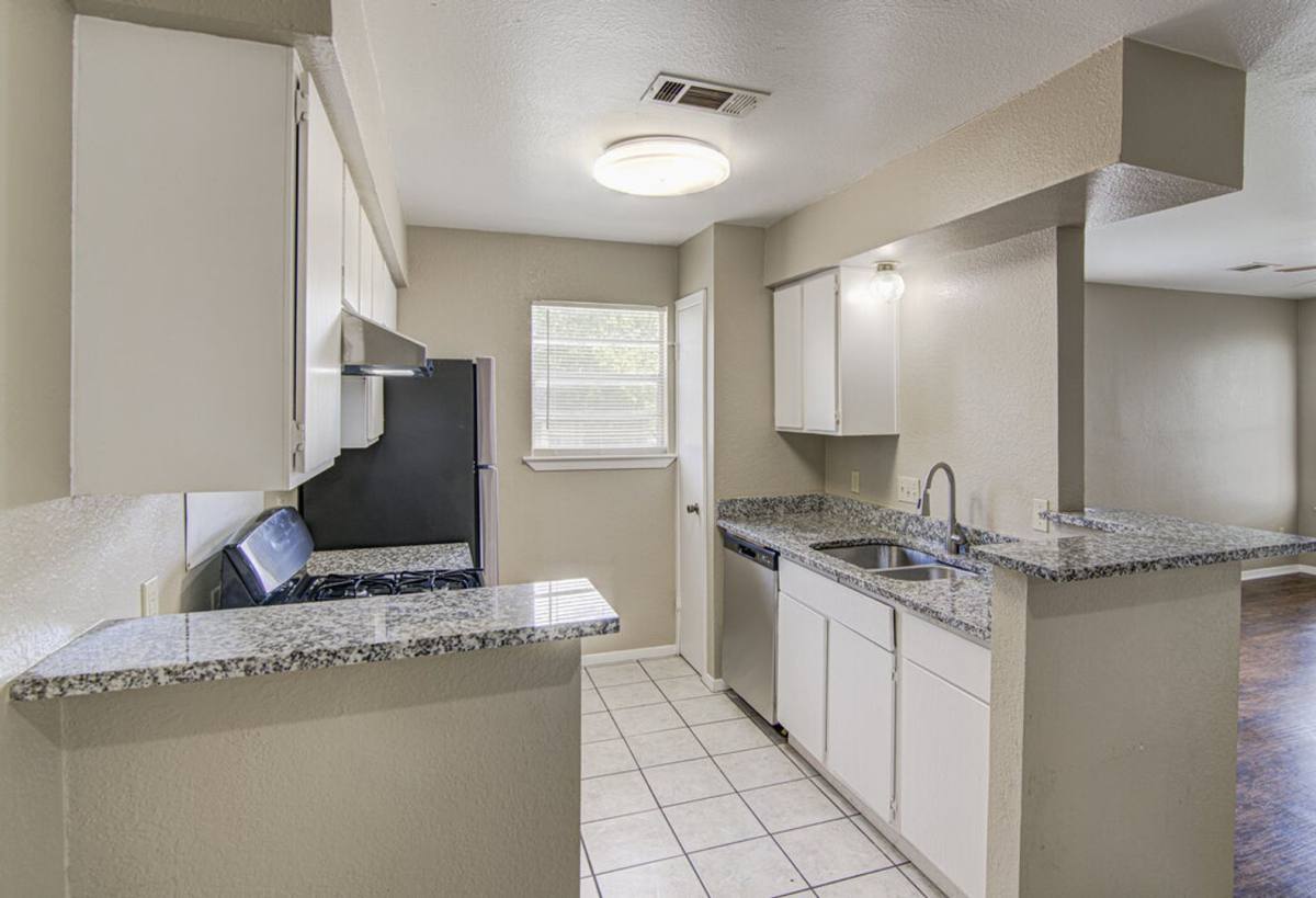 Apartment for rent at 819 Sirocco Dr, Austin, TX 78745