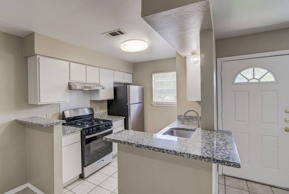 Apartment for rent at 819 Sirocco Dr, Austin, TX 78745