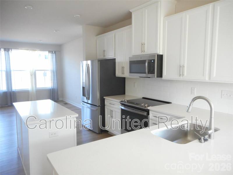 Townhouse for rent at 3121 Coquina Lane, Charlotte, NC 28206