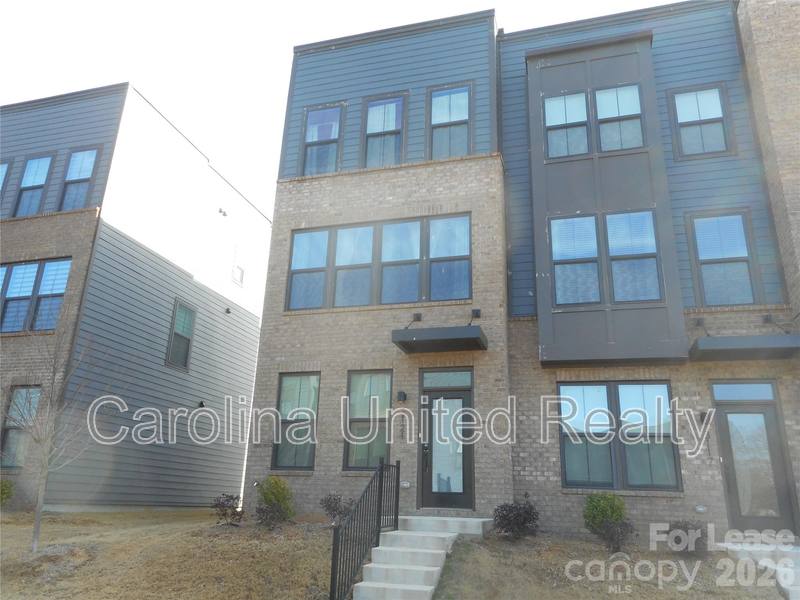 Townhouse for rent at 3121 Coquina Lane, Charlotte, NC 28206