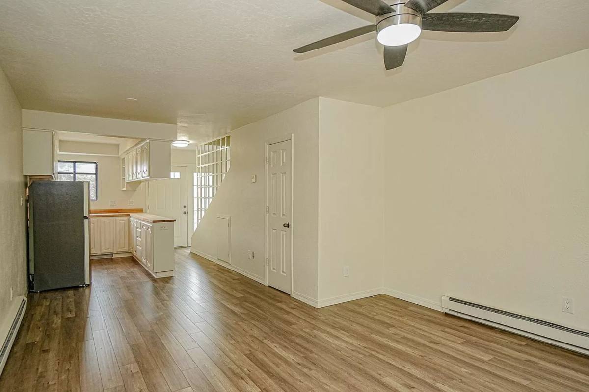 Townhouse for rent at 495 Chestnut St, Ashland, OR 97520