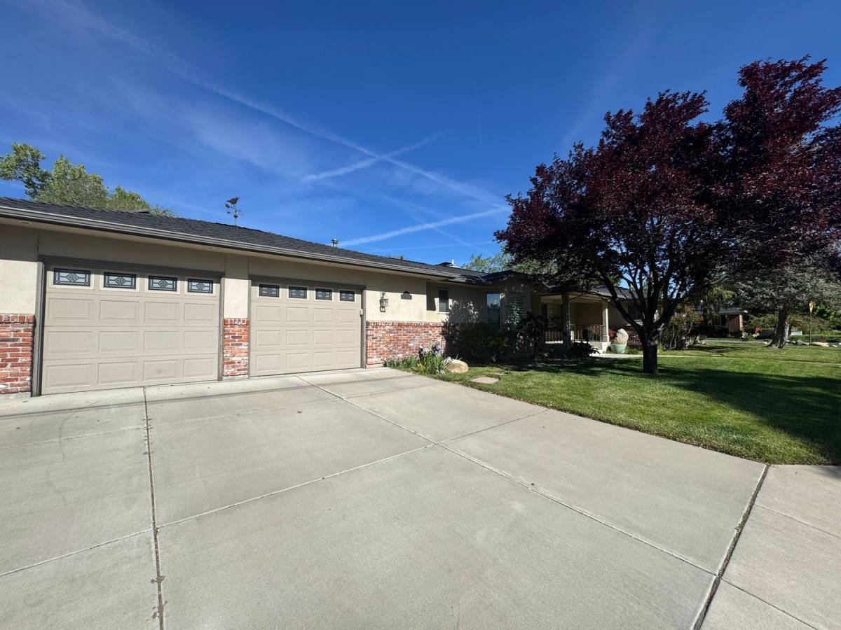 House for rent at 255 Circle Dr, Reno, NV 89509