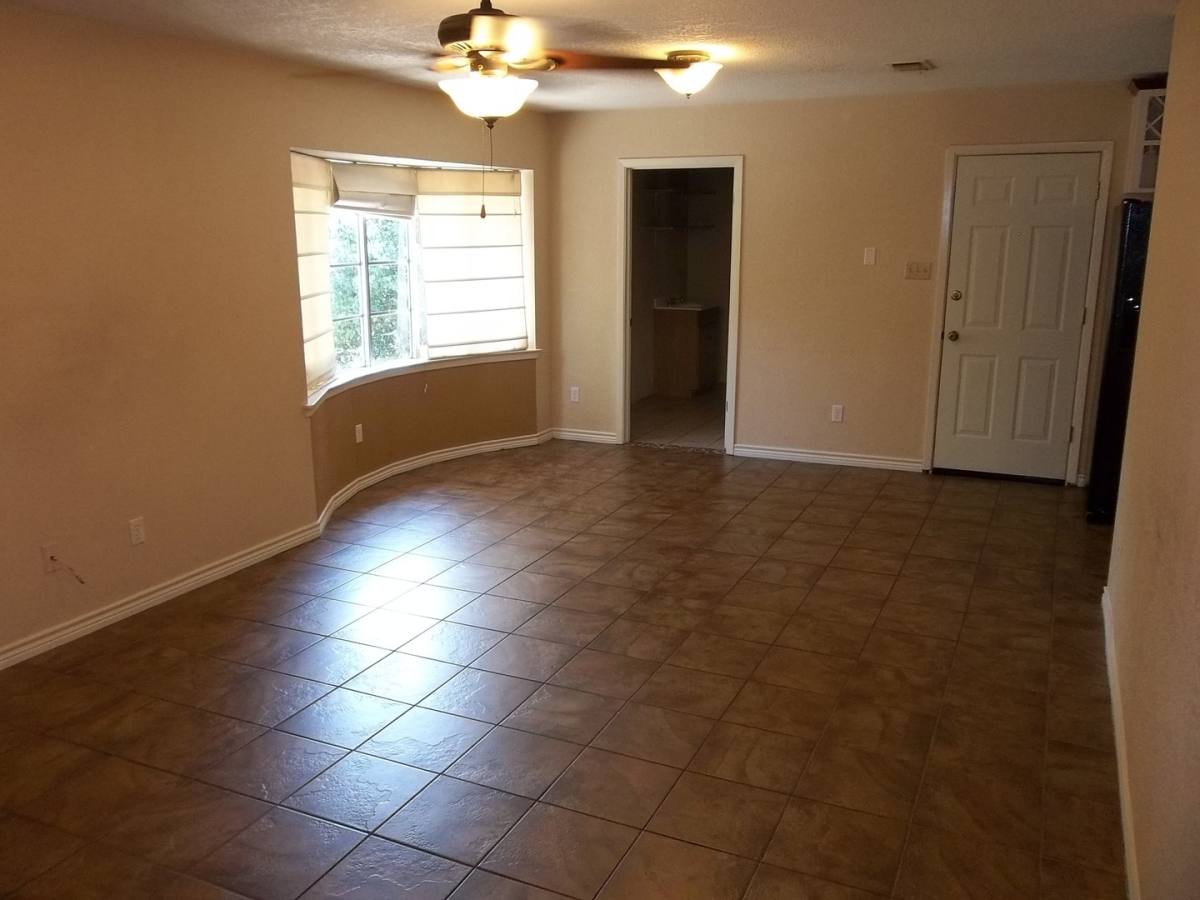 House for rent at 607 E 27th Ave, Belton, TX 76513