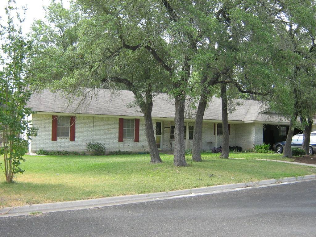 House for rent at 607 E 27th Ave, Belton, TX 76513