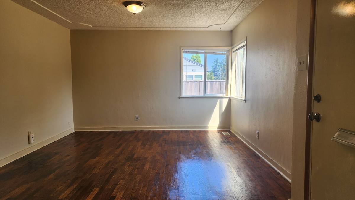 House for rent at 1044 S Oxford St, Tacoma, WA 98465
