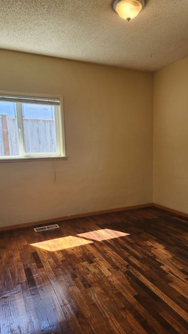 House for rent at 1044 S Oxford St, Tacoma, WA 98465