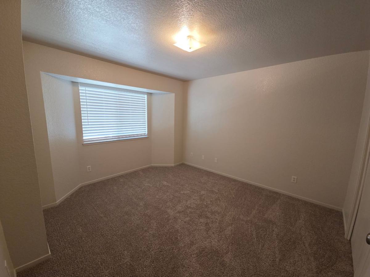 Apartment for rent at 1310 Olson Dr, Gustine, CA 95322