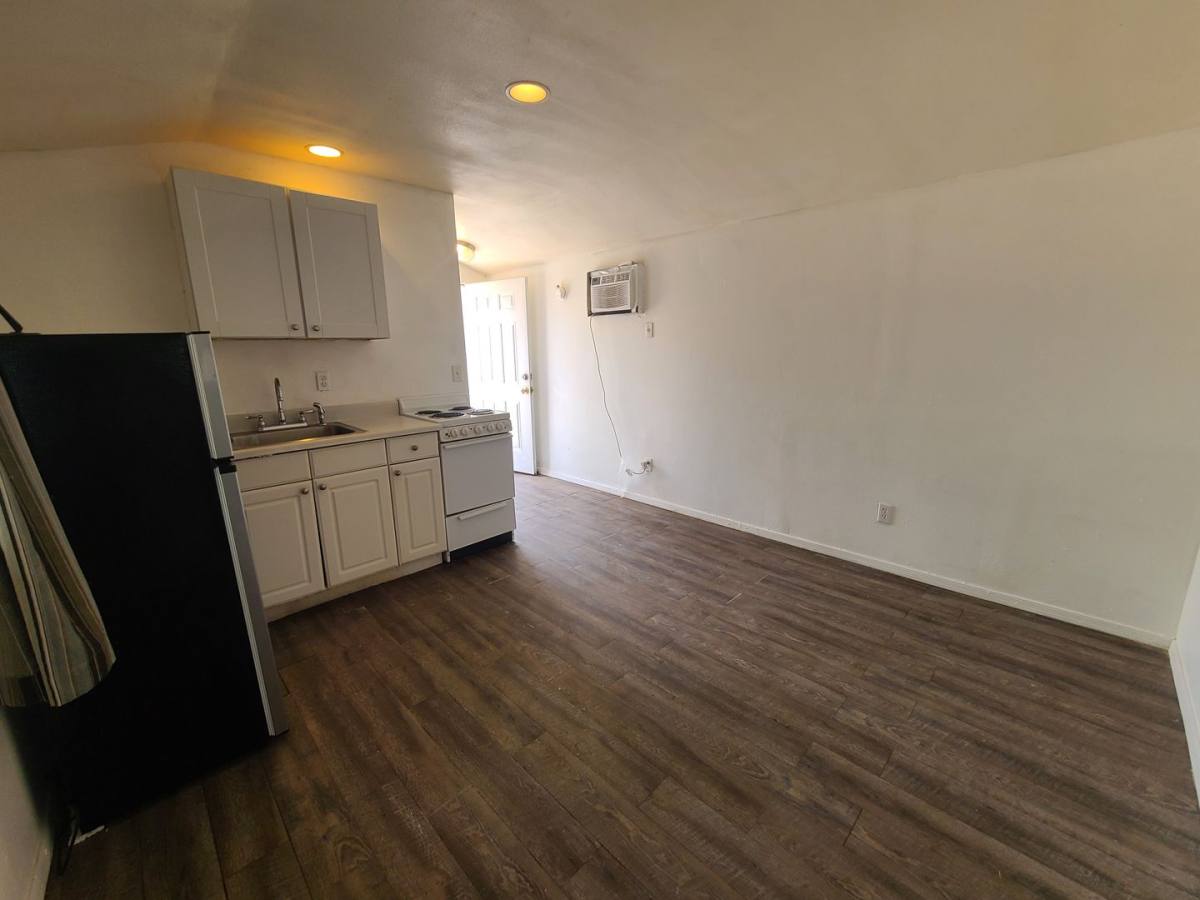 House for rent at 1250 E Allen Rd, Tucson, AZ 85719