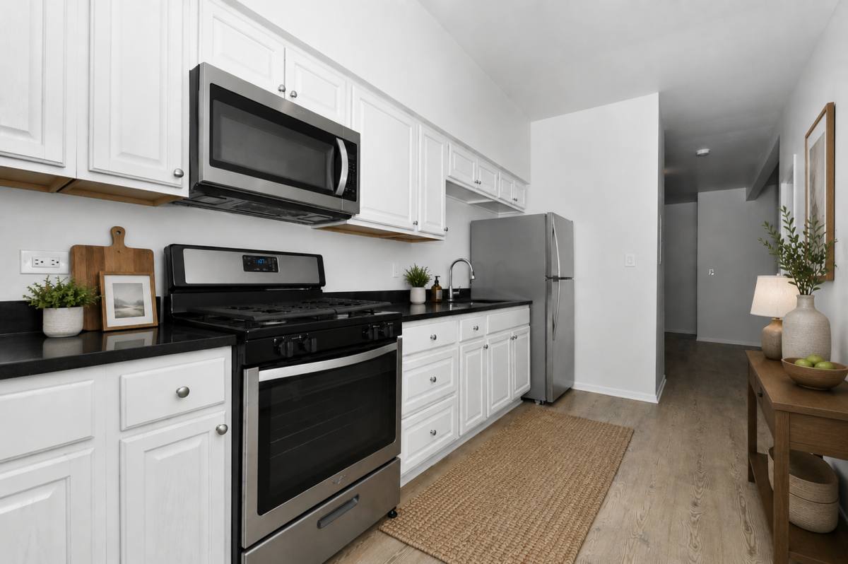 Apartment for rent at 4420-4426 S Michigan Ave, Chicago, IL 60653