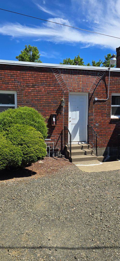 Apartment for rent at 1710 NW Van Buren Ave, Corvallis, OR 97330