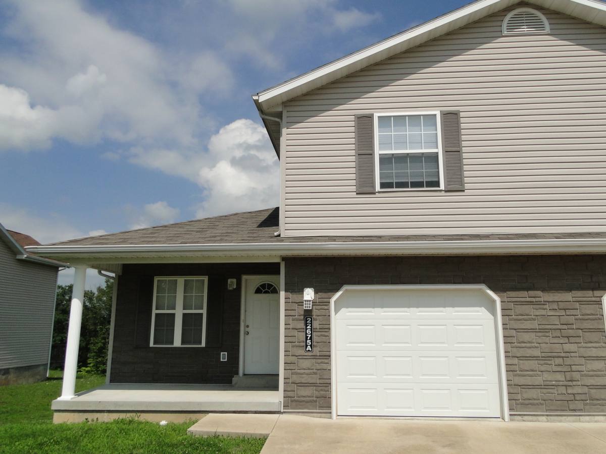Apartment for rent at 22675 Hanley Lane, Saint Robert, MO 65584