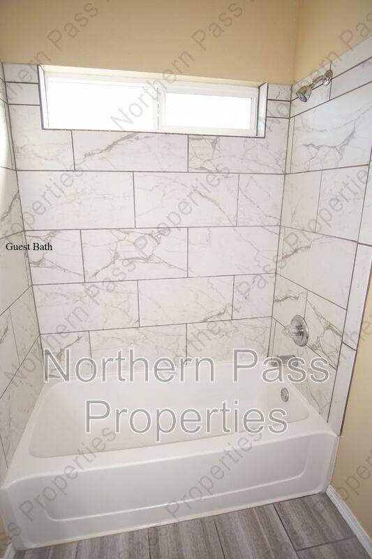 Apartment for rent at 8685 N Loop #B-4, El Paso, TX 79907
