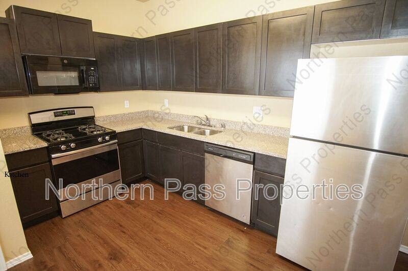 Apartment for rent at 8685 N Loop #B-4, El Paso, TX 79907