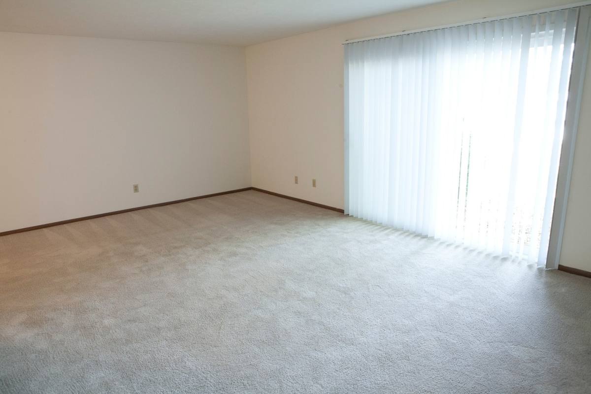 Apartment for rent at 6012 N Imperial Dr, Peoria, IL 61614
