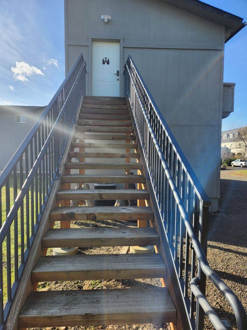 Apartment for rent at 1280 Oak St #JULIET, Ashland, OR 97520