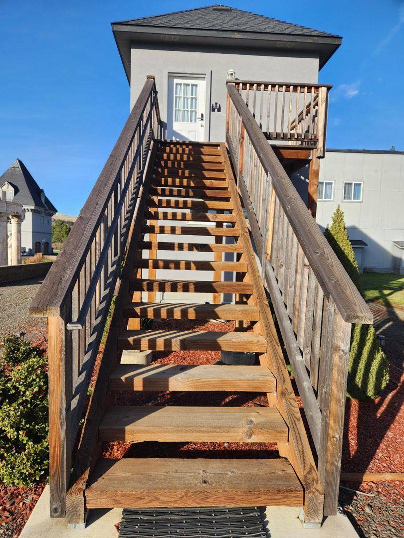 Apartment for rent at 1280 Oak St #MIRANDA, Ashland, OR 97520