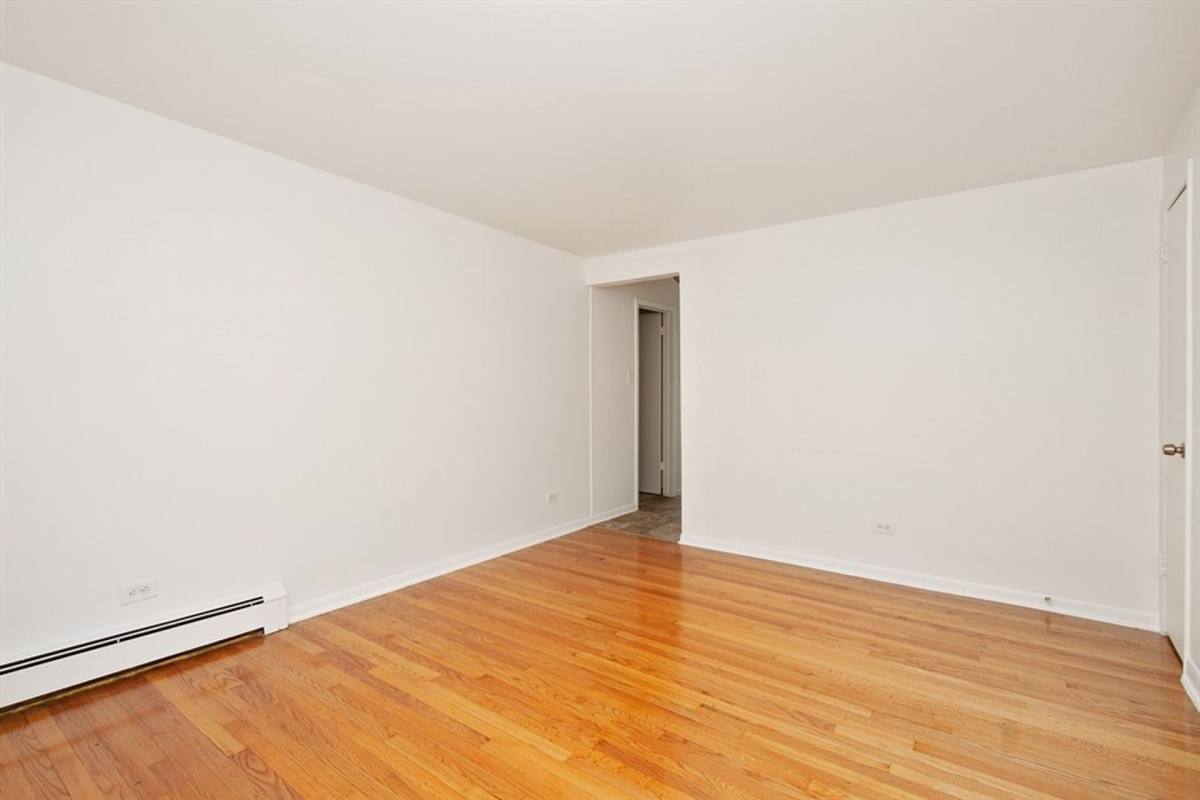 Apartment for rent at 8806 S Cottage Grove Ave, Chicago, IL 60619