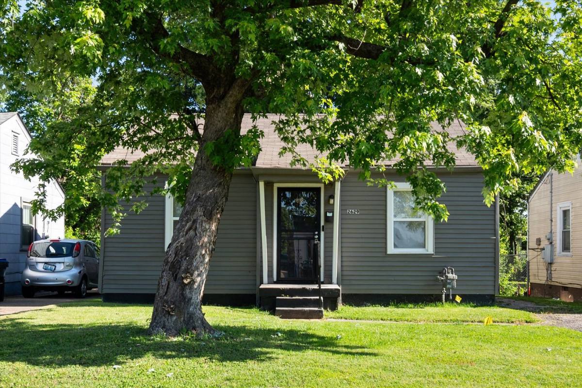 House for rent at 2629 Olive St, Louisville, KY 40210