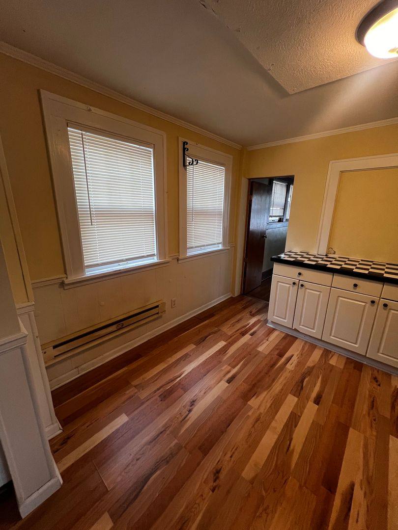 Apartment for rent at 1340 Plum St, Lincoln, NE 68502