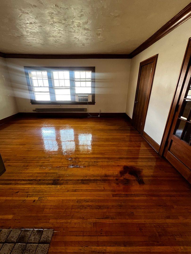 Apartment for rent at 1340 Plum St, Lincoln, NE 68502