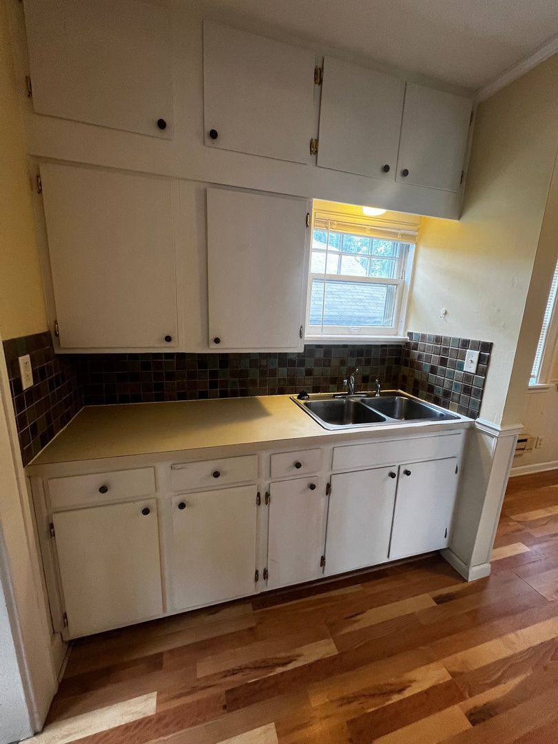 Apartment for rent at 1340 Plum St, Lincoln, NE 68502