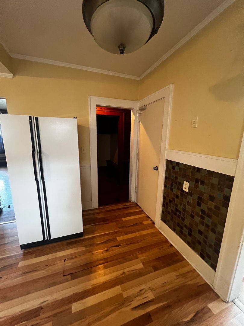 Apartment for rent at 1340 Plum St, Lincoln, NE 68502