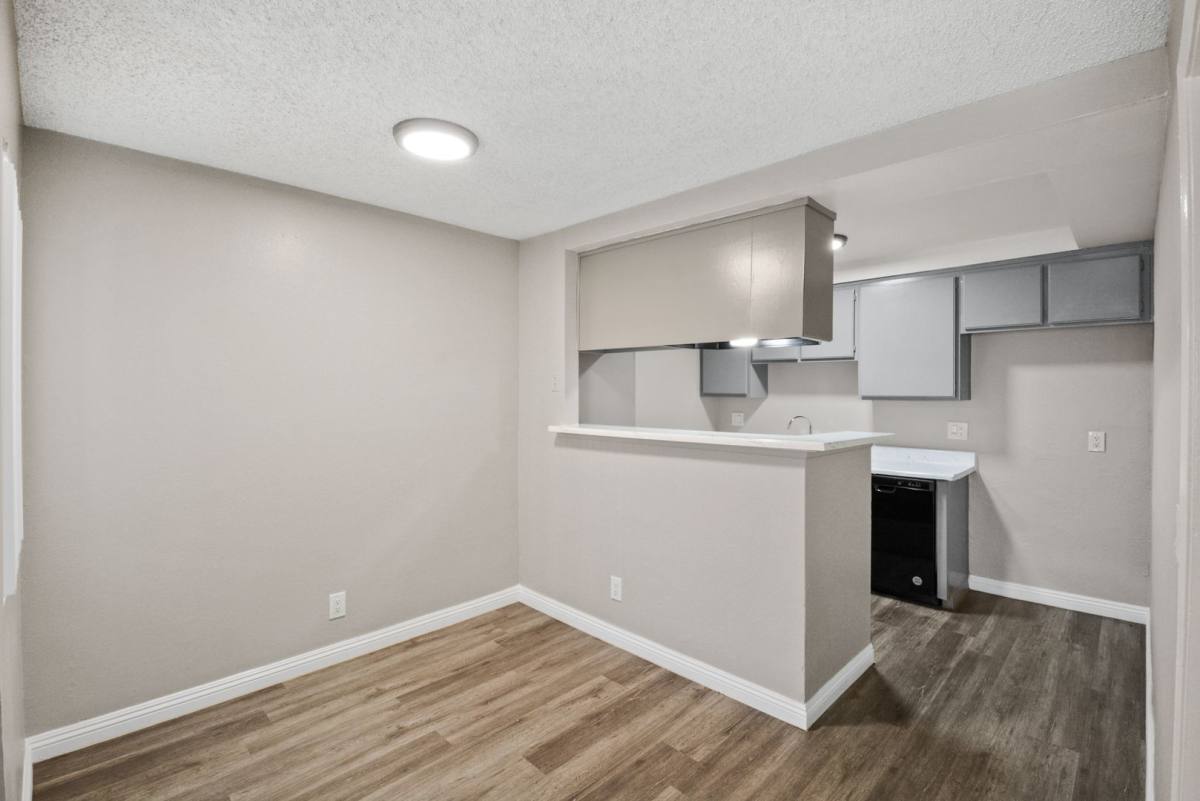 Apartment for rent at 1475 E Date St, San Bernardino, CA 92404