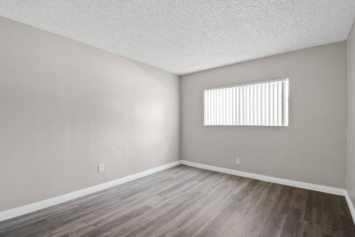 Apartment for rent at 1475 E Date St, San Bernardino, CA 92404