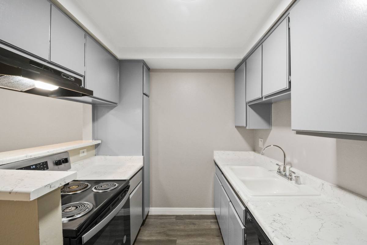 Apartment for rent at 1475 E Date St, San Bernardino, CA 92404