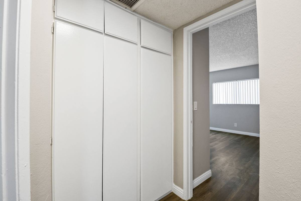 Apartment for rent at 1475 E Date St, San Bernardino, CA 92404