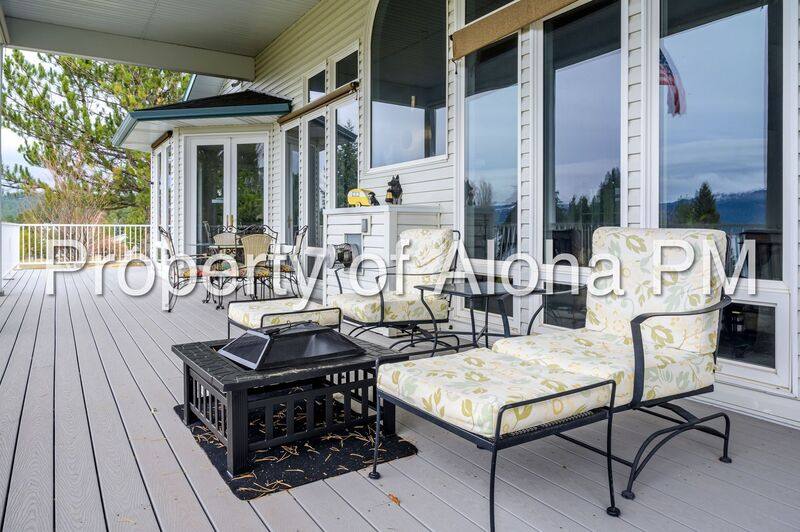 House for rent at 108 Lakeshore Dr, Cascade, ID 83611