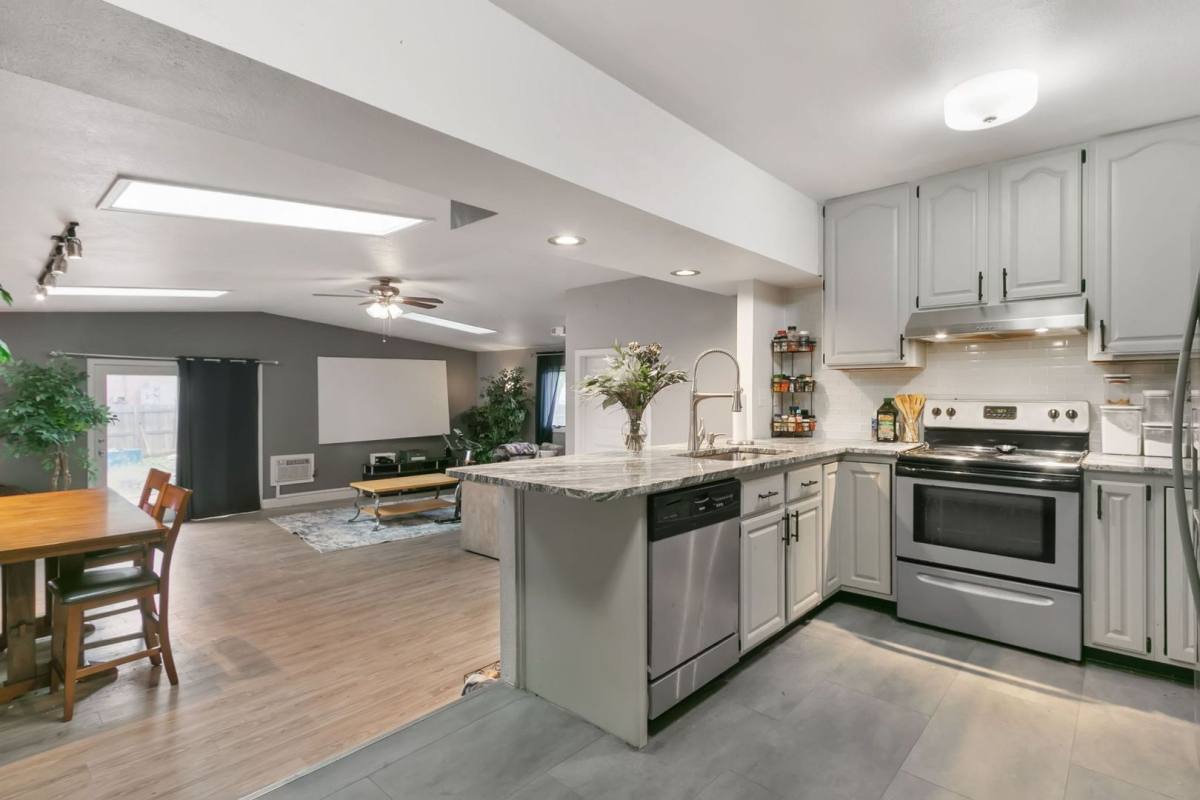 House for rent at 813 Table Mountain Court, Windsor, CO 80550