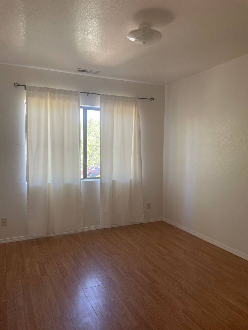 House for rent at 1506 S Yale #A, Flagstaff, AZ 86001
