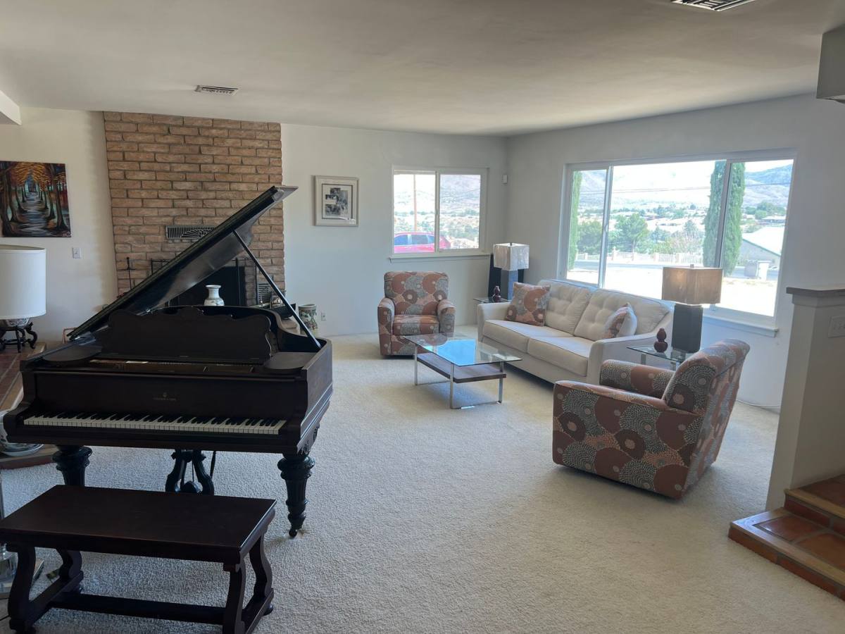 House for rent at 18332 Orange St, Hesperia, CA 92345