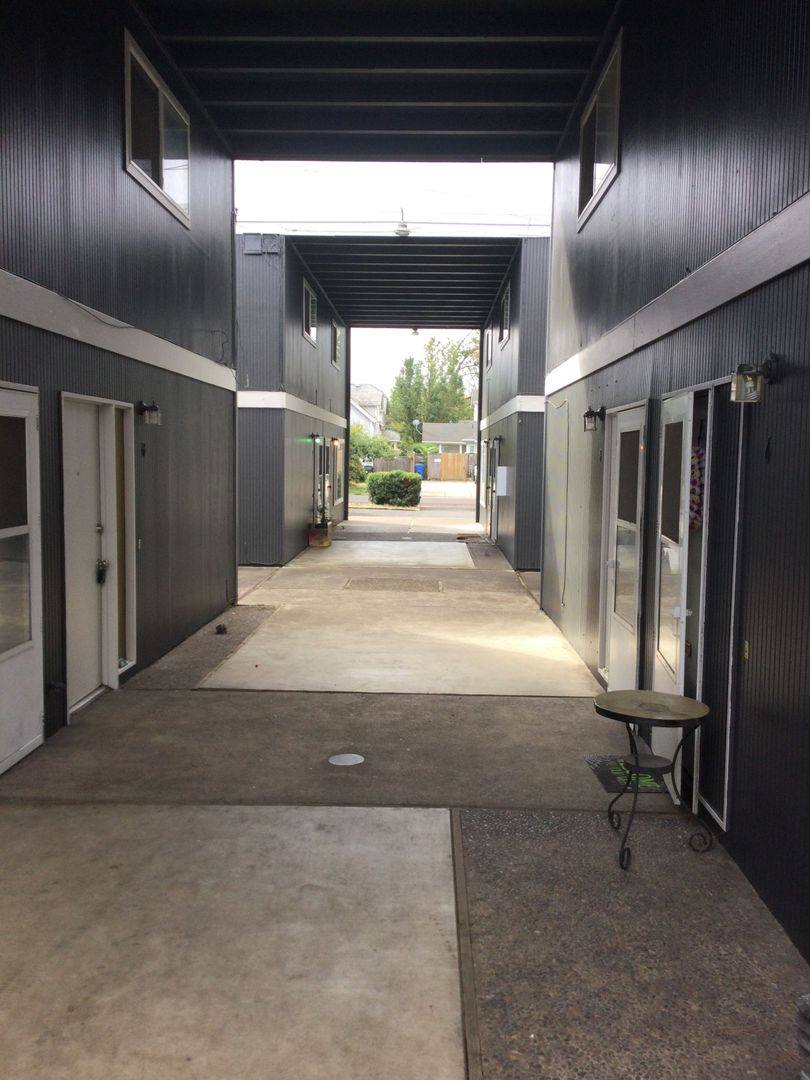 Apartment for rent at 1247 W 8th Ave, Eugene, OR 97402